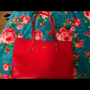 ❤️NEED GONE❤️Coach City Tote